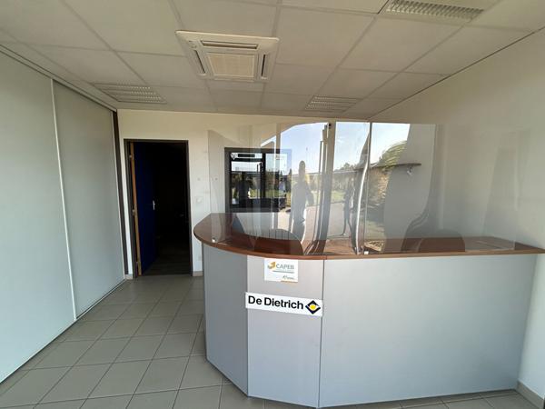 PROCHE MAYENNE - A VENDRE - BATIMENT D'ACTIVITE - 230 m² , Villaines la juhel PROCHE MAYENNE - A VENDRE - BATIMENT D'ACTIVITE - 230 m² , Villaines la juhel