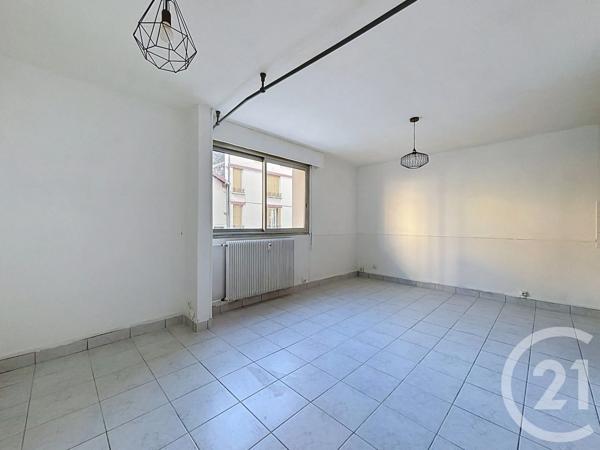 Appartement F1 à vendre  1 pièce - 29,44 m 2   CLERMONT FERRAND  - 63