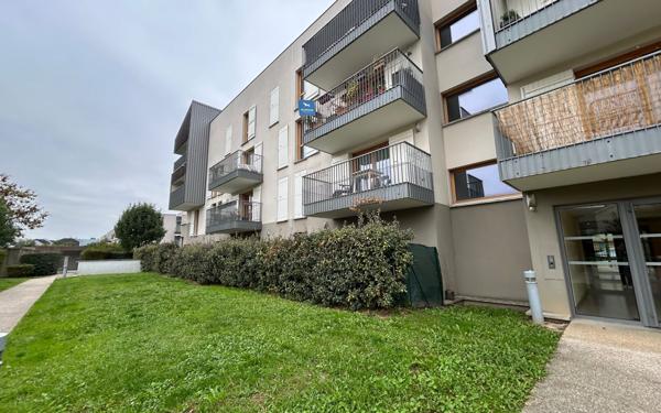 Appartement à vendre    2 pièces • 40,70 m2 Bois-d'Arcy