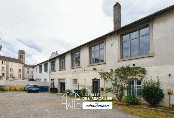 Appartement
         6 pièces
        - 205 m² 310 000 € *