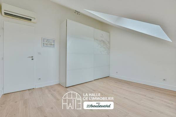 Appartement
         6 pièces
        - 205 m² 310 000 € *