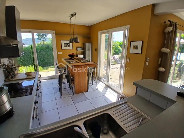 Venez découvrir votre maison, qui vous offre un grand confort de vie avec son exterieur extremement plaisant, avec son superbe terrain paysagé, se réveiller dans un écrin de verdure, prendre le petit déjeuner sur votre terrasse face a un environnement apaisant, sur une parcelle de 1258m2 clos.
Imaginez vous.....cette maison qui vous propose: une entrée avec un placard, dotés de très beaux volumes, une très belle pièce vie de 65m2 baigné de lumière avec une cuisine intégrée ouverte sur séjour-salon et deux accès sur terrasse et jardin ( store électrique ) + cellier,
une chambre parentale avec salle d'eau, un cabinet de toilette,  une salle d'eau,  un espace buanderie et  un grand studio récent de 35m2 meublé avec une entrée indépendante, comprenant une cuisine équipée, une chambre avec salle d'eau, buanderie, placard et une véranda sur un balcon et sa vue plaisante sur jardin (voir photo).
A l'étage, vous trouvez une grande mezzanine avec vide sur pièce de vie, trois chambres (chaque chambre ayant un split mural avec clim+ volets exterieurs motorisés), une salle de bains avec une baignoire et 2 vasques, un cabinet de toilette.
Votre maison vous propose un chauffage basse consommation en aérothermie + clim réversible de 2022 air-air, un poele au bois, une couverture de 2015+ chaineau+ grande isolation sous toiture, une charpente traditionnelle, un kit panneaux solaire de 2021, véranda de 2020, une grande cave, une piscine chauffante de 8x4 avec dome, un portail d'entrée motorisé, une alarme.
Une maison spacieuse et bien agencé avec des prestations de qualité, pour vous apporter un réel confort au quotidien!
Et si vous faisiez le choix de la qualité de vie?
Les honoraires sont inclus charge vendeur.
Renseignements et rendez vous du lundi au samedi de 8h à 20 h