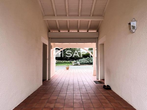 Propriété familiale avec piscine proche des plages !