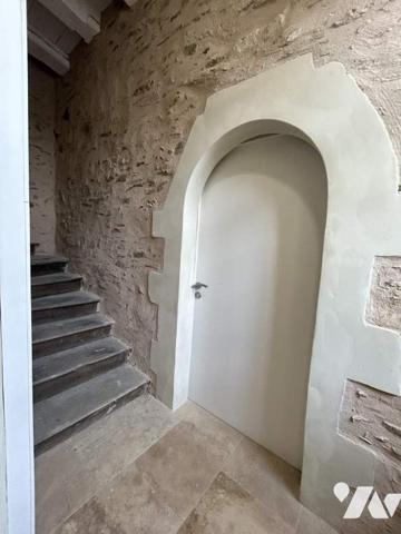 APPARTEMENT A RENOVER PLEIN CENTRE VILLE