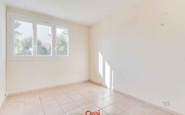 Appartement à vendre    4 pièces • 77 m2 Marseille 13