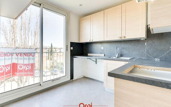 Appartement à vendre    4 pièces • 77 m2 Marseille 13