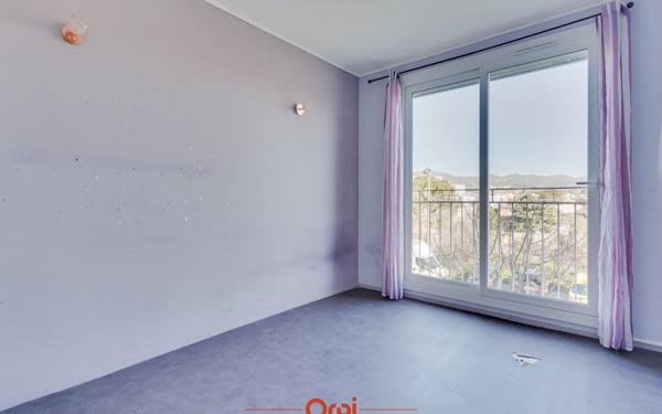 Appartement à vendre    4 pièces • 77 m2 Marseille 13
