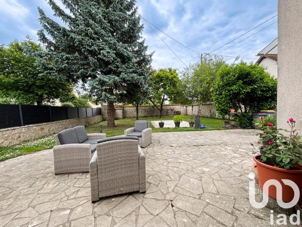 Maison 5 pièces de 107 m² à Souppes-sur-Loing (77460)