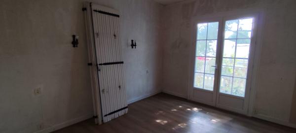 Maison, 3 chambres et 1 garage, Saintes