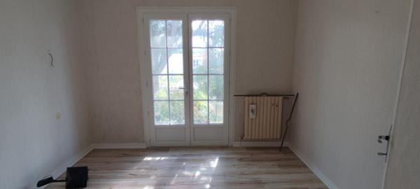 Maison, 3 chambres et 1 garage, Saintes