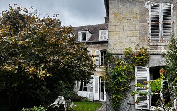 Maison à vendre    8 pièces • 224 m2 Compiègne