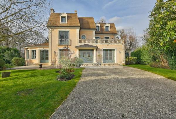 Maison villa Le Vésinet 350 m²