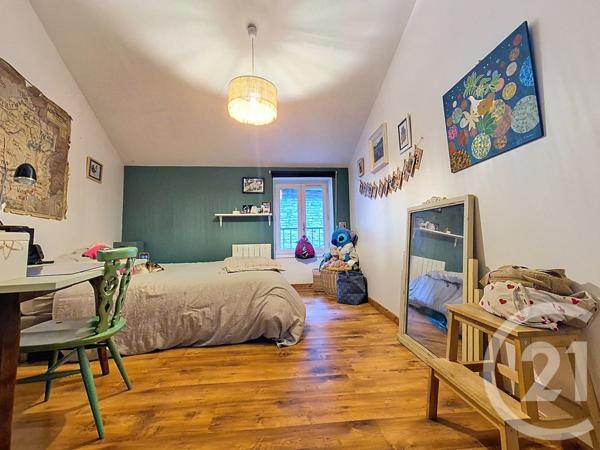 Appartement F4 à vendre  4 pièces - 93,31 m2 CREMIEU - 38