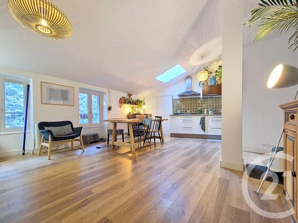 Appartement F4 à vendre  4 pièces - 93,31 m2 CREMIEU - 38