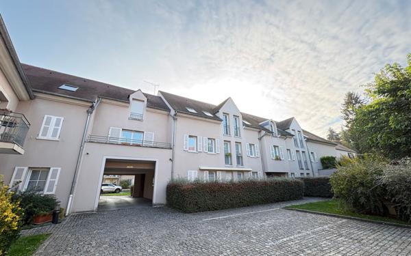 Appartement à vendre    4 pièces • 68 m2 Luzarches