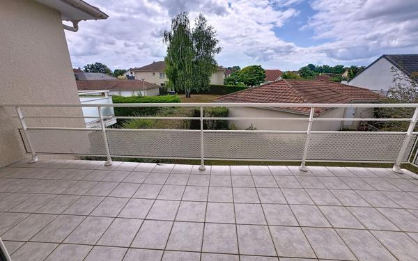 Appartement à vendre    3 pièces • 75,60 m2 Lons