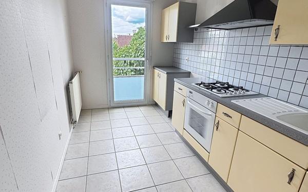 Appartement à vendre    3 pièces • 75,60 m2 Lons