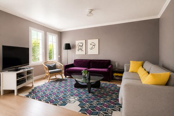 Maison
         6 pièces
        - 145 m² Exclusivité 660 000 € *