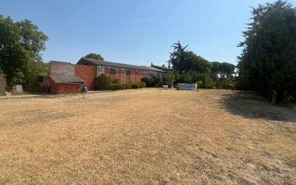 Maison à vendre    7 pièces • 220 m2 Labastide-d'Anjou