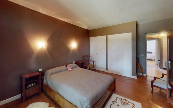 Maison à vendre    7 pièces • 220 m2 Labastide-d'Anjou