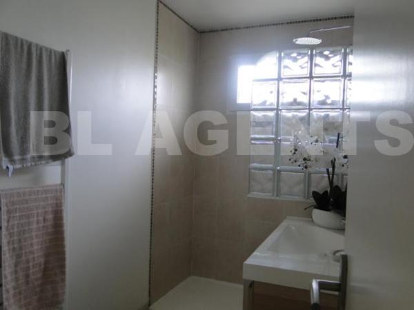 F5 PLAIN PIED LE BLANC MESNIL RER !