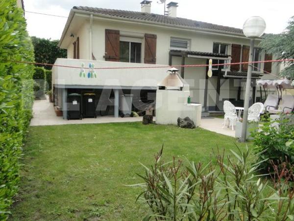 F5 PLAIN PIED LE BLANC MESNIL RER !