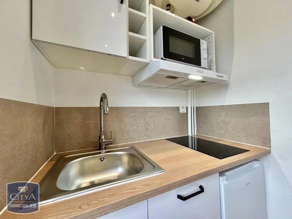Appartement à louer 1 pièce 21.63m² Tours (37100)