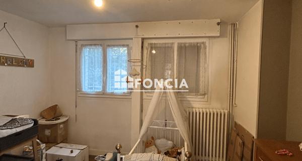 Location Appartement 5 pièces 95 m² - Caen 14000