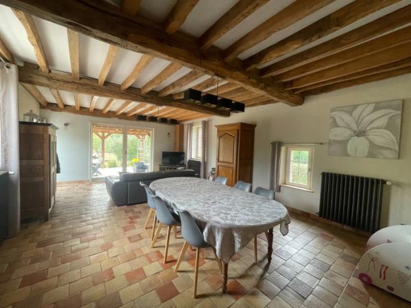 Plus de 9000 m² de terrain - au calme total, magnifique maison sans aucun travaux -