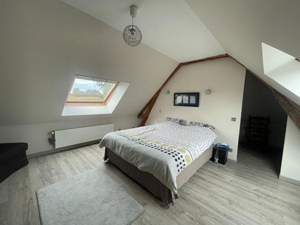 Plus de 9000 m² de terrain - au calme total, magnifique maison sans aucun travaux -