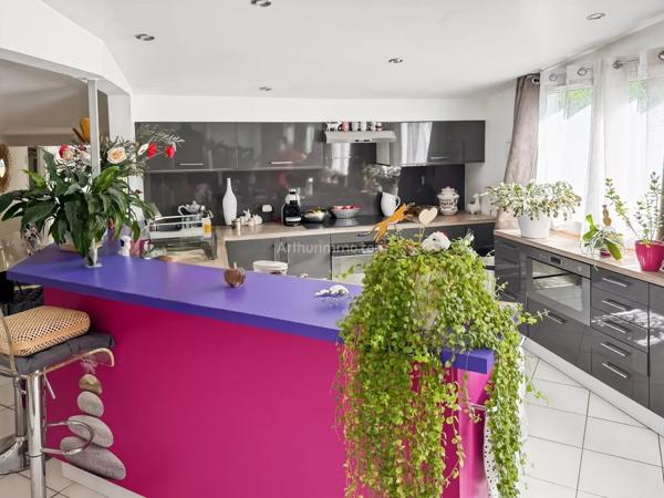 Vente                                                      Maison
                        
                     7 pièces                      170 m2                     à Thorigny-sur-Marne