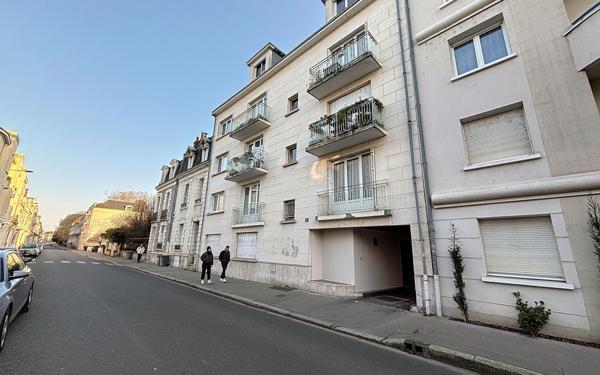 Appartement à vendre    2 pièces • 19,90 m2 Tours