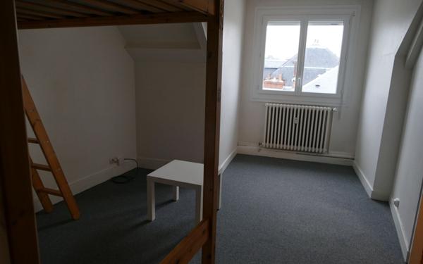 Appartement à vendre    2 pièces • 19,90 m2 Tours
