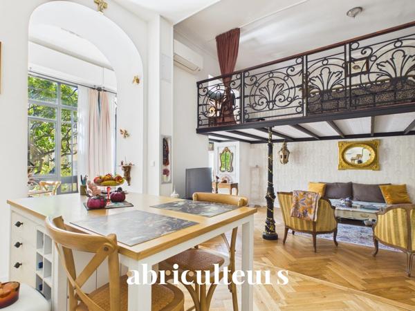 Loft de caractère de 66 m² Plein sud sur jardin Palais niçois