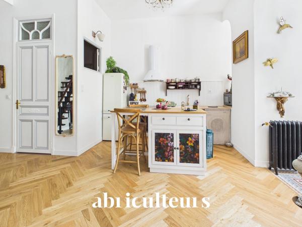 Loft de caractère de 66 m² Plein sud sur jardin Palais niçois