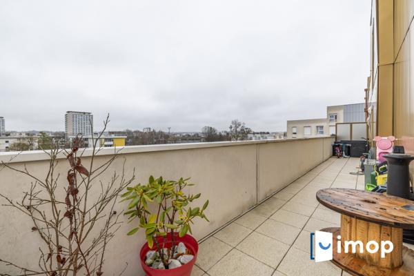 Beau duplex avec terrasse proche T9