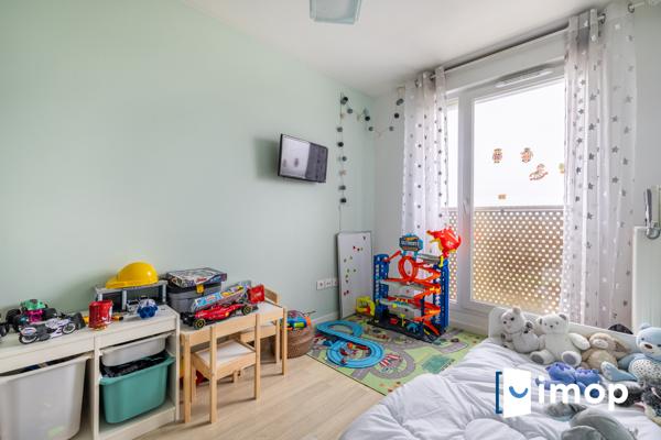 Beau duplex avec terrasse proche T9