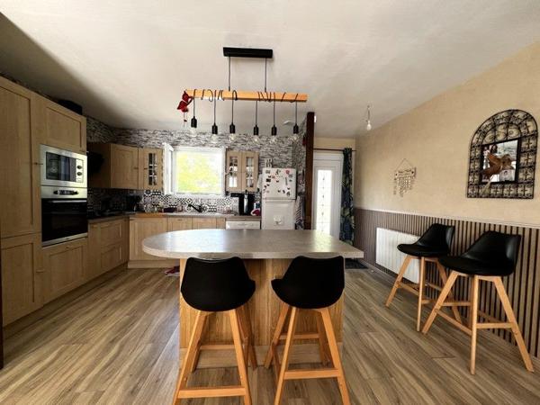 Maison à vendre 175 000 € Vouneuil-sur-Vienne 4 p 91 m² DPE D