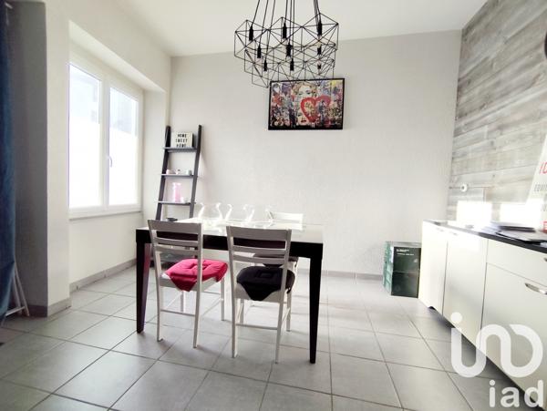 Maison 6 pièces de 125 m² à Nohanent (63830)