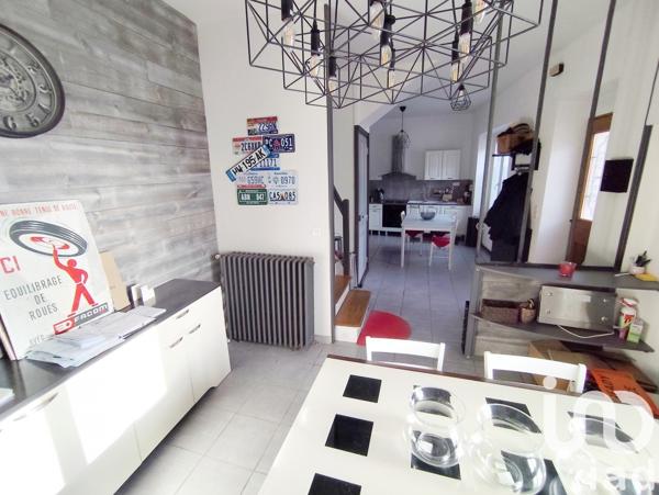 Maison 6 pièces de 125 m² à Nohanent (63830)