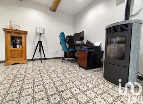 Maison 6 pièces de 125 m² à Nohanent (63830)