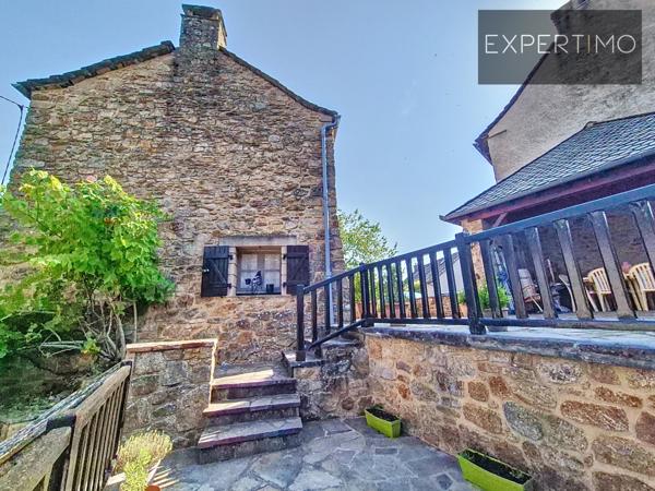 Cassagnes-Bégonhès (12120) Maison de caractères alliant charmes et traditions