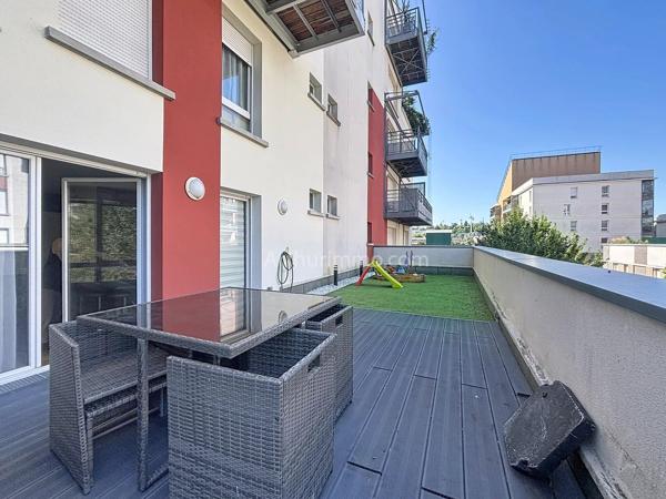 Vente                                                      Appartement
                        
                     4 pièces                      70 m2                     à Limeil-Brévannes