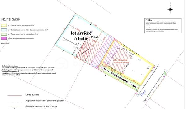 Opportunité RARE sur le secteur ! 

Découvrez ce terrain de 531 m² situé en lot arrière, offrant un cadre de vie exceptionnel au sein d'une rue calme et recherchée de Vert-Saint-Denis. 

Clôturé sur l’ensemble de sa périphérie, il assure un espace préservé et intime, idéal pour un projet résidentiel. De plus, le terrain est partiellement viabilisé, facilitant ainsi les démarches pour votre future construction.

Bénéficiant d’une orientation est-ouest pour la future construction de plain-pied + combles,  ce terrain permet une luminosité optimale pour une future habitation. Une grande dépendance est déjà présente, libre à vous de la démolir ou de l'intégrer à votre projet selon vos besoins et envies.

Etude G1 déjà réalisée. 

En photos jointes : Plan d'aménagement + photo aérienne + photos terrain avec dépendance actuelle à démolir ou conserver. 
d'autres photos sur demande. 

Atouts supplémentaires :

Terrain entièrement clos, offrant intimité et sécurité
Orientation est-ouest pour une luminosité optimale
Environnement calme et privilégié
Permis d’aménager validé par la mairie et les ABF, et il sera purgé de tout recours des tiers au moment de la signature du compromis de vente
Ce terrain est prêt à accueillir votre futur projet de vie. Pour plus d'informations ou pour organiser une visite, n’hésitez pas à me contacter.