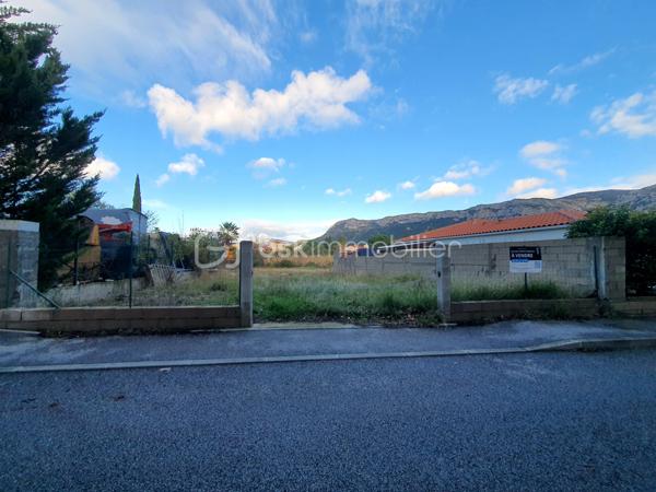 Terrain de 1 522 m²