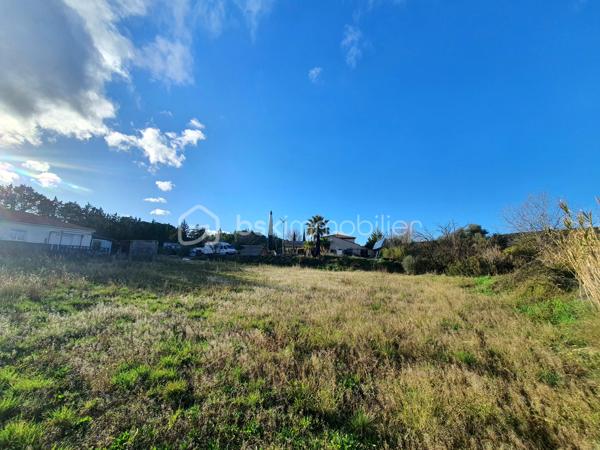 Terrain de 1 522 m²