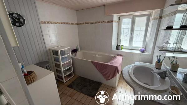 Vente                                                      Maison
                        
                     4 pièces                      108 m2                     à Hérimoncourt