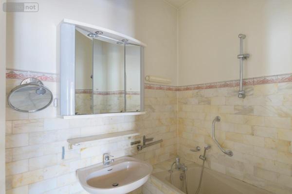 Appartement à vendre à Paris 17e arrondissement à Paris (75017), ref : 75022-922