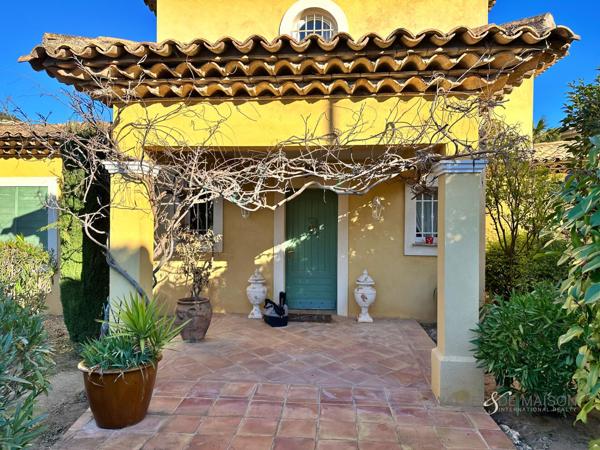 Villa provençale à vendre face au Golf 18 trous de Sainte-Maxime