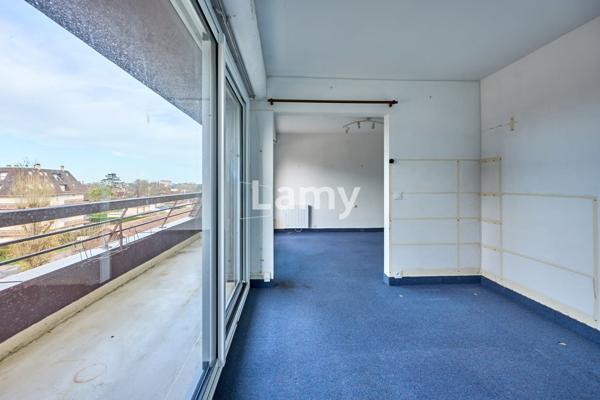 Appartement 2 pièces, cabine, balcon, parking, cave